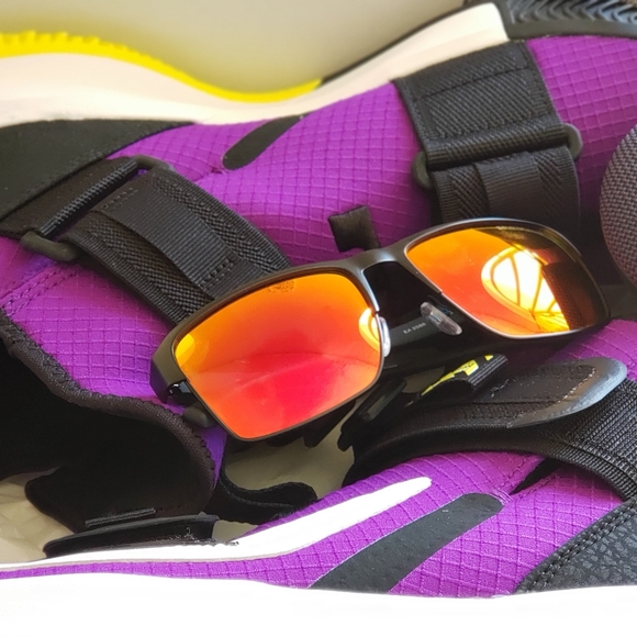 LeBron Soldier XIII SFG LAKERS - Picture 7 of 7